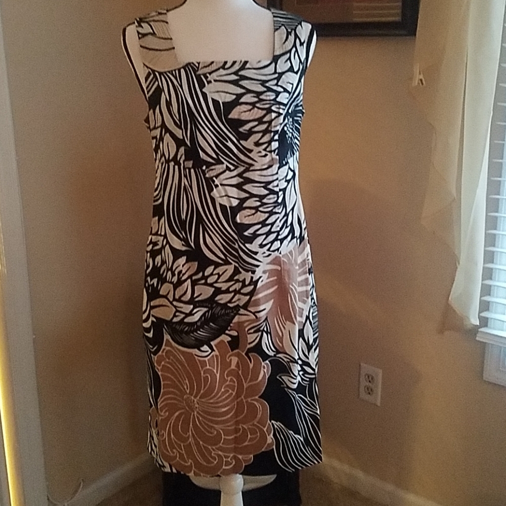 ⭐️ 3 for $25 - Venus Dress